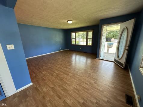 2133 10th Street Columbus IN 47201