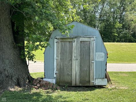 2133 10th Street Columbus IN 47201