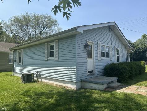 2133 10th Street Columbus IN 47201