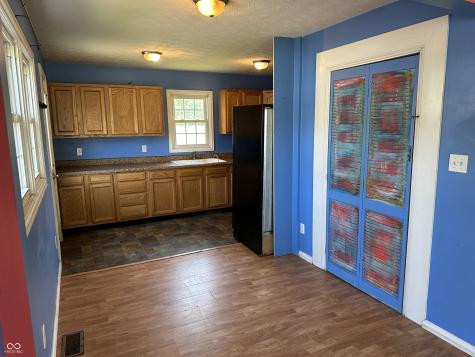 2133 10th Street Columbus IN 47201