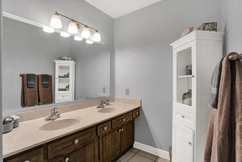 6434 Kingswood Drive Indianapolis IN 46256