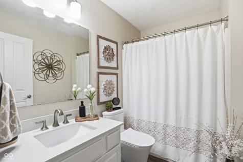 4226 Alverdo Lane Carmel IN 46033