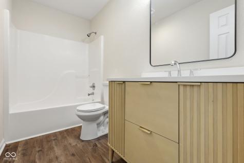 793 Port Drive Avon IN 46123