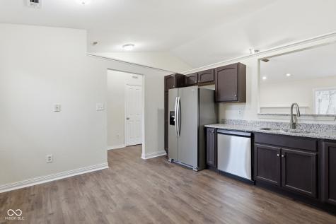 793 Port Drive Avon IN 46123