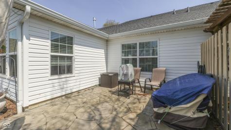 1304 Flintlock Drive Greenwood IN 46143
