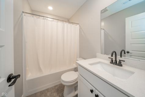 8709 Winton Place Pendleton IN 46064