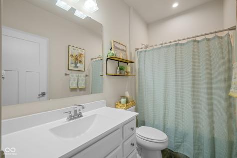 245 Bohicket Road Whiteland IN 46184