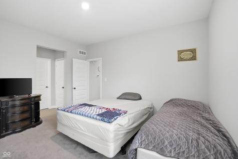 10389 Grimshaw Drive Fortville IN 46040