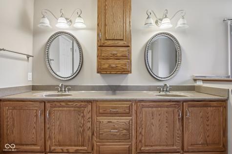 4450 W 300 N Fairland IN 46126