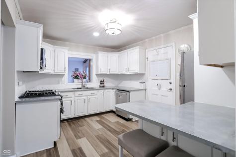 7633 Singleton Street Indianapolis IN 46227