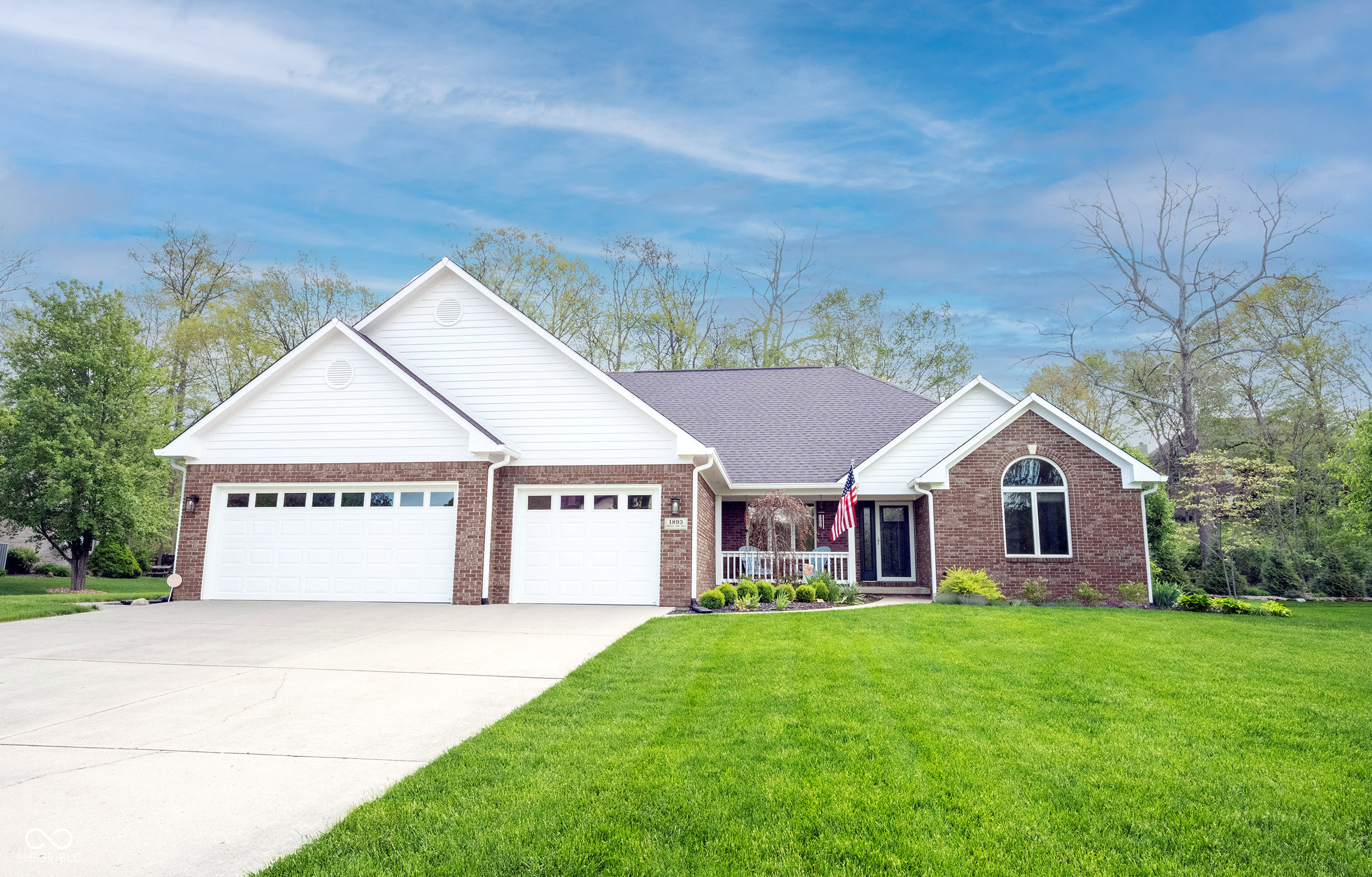 1893 Water Oak Way Avon IN 46123