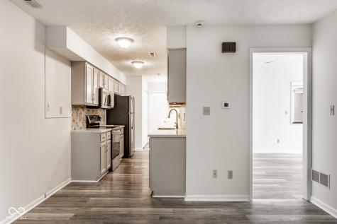 9350 Golden Leaf Way Indianapolis IN 46260