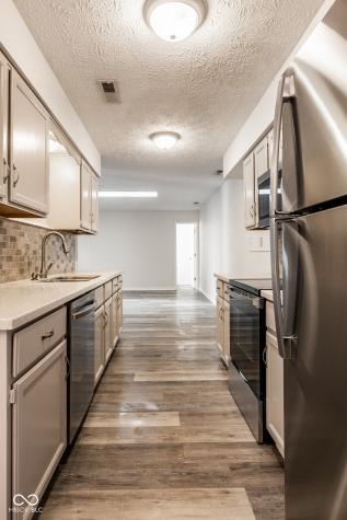 9350 Golden Leaf Way Indianapolis IN 46260