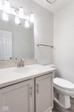 9350 Golden Leaf Way Indianapolis IN 46260