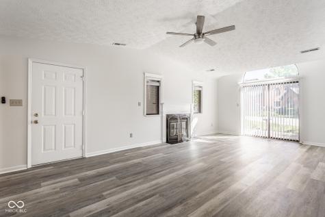 9350 Golden Leaf Way Indianapolis IN 46260