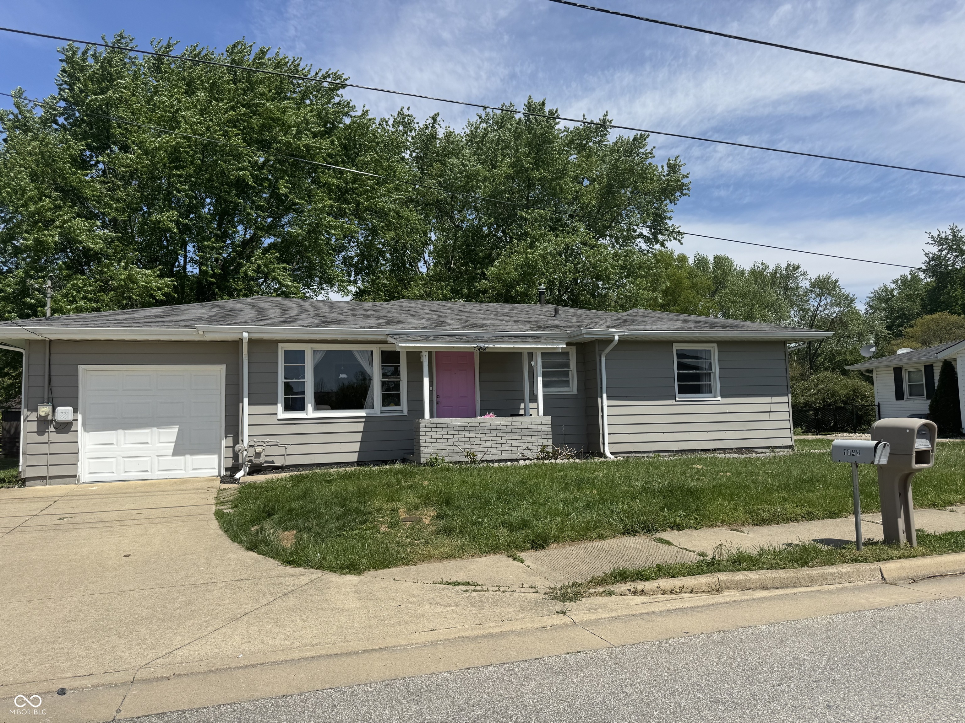 1042 E Mckay Road Shelbyville IN 46176