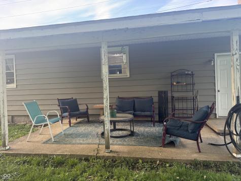 1042 E Mckay Road Shelbyville IN 46176