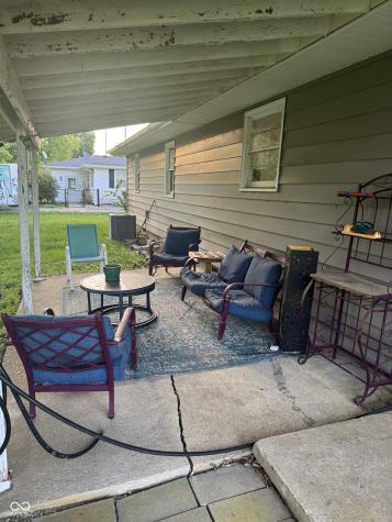 1042 E Mckay Road Shelbyville IN 46176