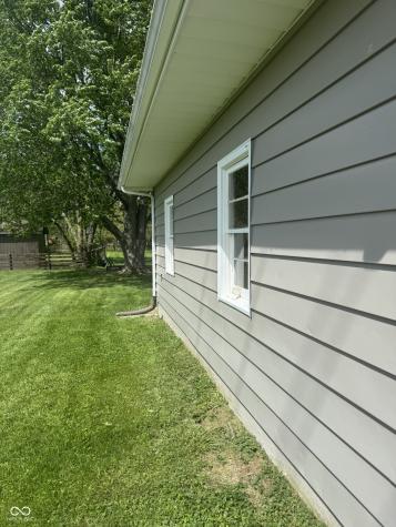 1042 E Mckay Road Shelbyville IN 46176
