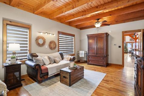 5736 N Pathways Drive Unionville IN 47468