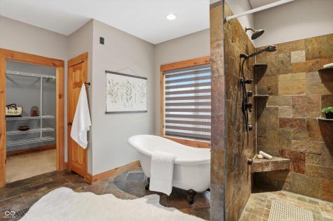 5736 N Pathways Drive Unionville IN 47468