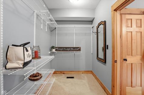 5736 N Pathways Drive Unionville IN 47468