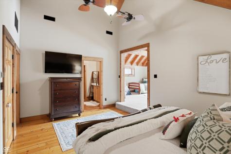 5736 N Pathways Drive Unionville IN 47468