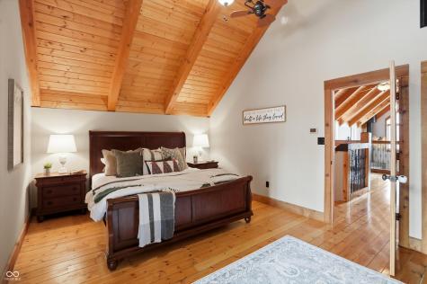 5736 N Pathways Drive Unionville IN 47468