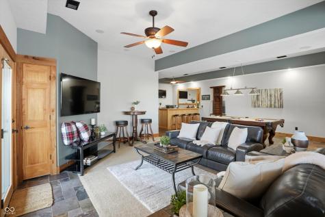 5736 N Pathways Drive Unionville IN 47468