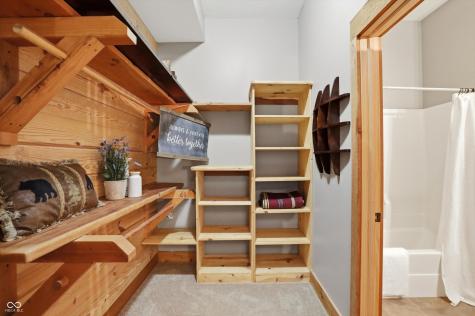 5736 N Pathways Drive Unionville IN 47468