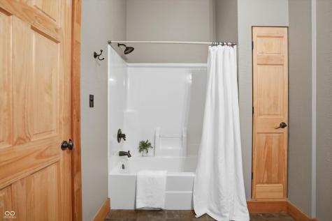 5736 N Pathways Drive Unionville IN 47468