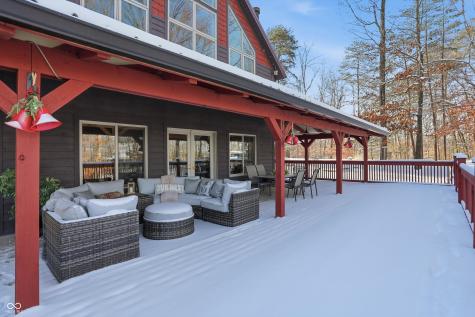 5736 N Pathways Drive Unionville IN 47468