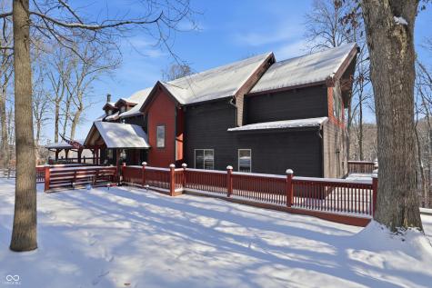 5736 N Pathways Drive Unionville IN 47468