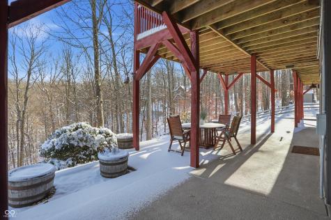 5736 N Pathways Drive Unionville IN 47468