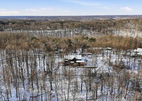 5736 N Pathways Drive Unionville IN 47468