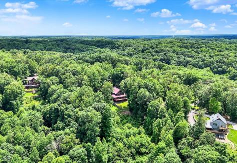 5736 N Pathways Drive Unionville IN 47468