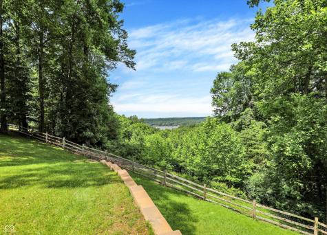 5736 N Pathways Drive Unionville IN 47468