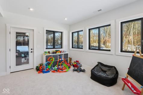 26791 Crooked Creek Avenue Arcadia IN 46030