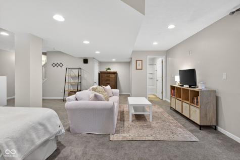5675 Sapphire Drive Carmel IN 46033