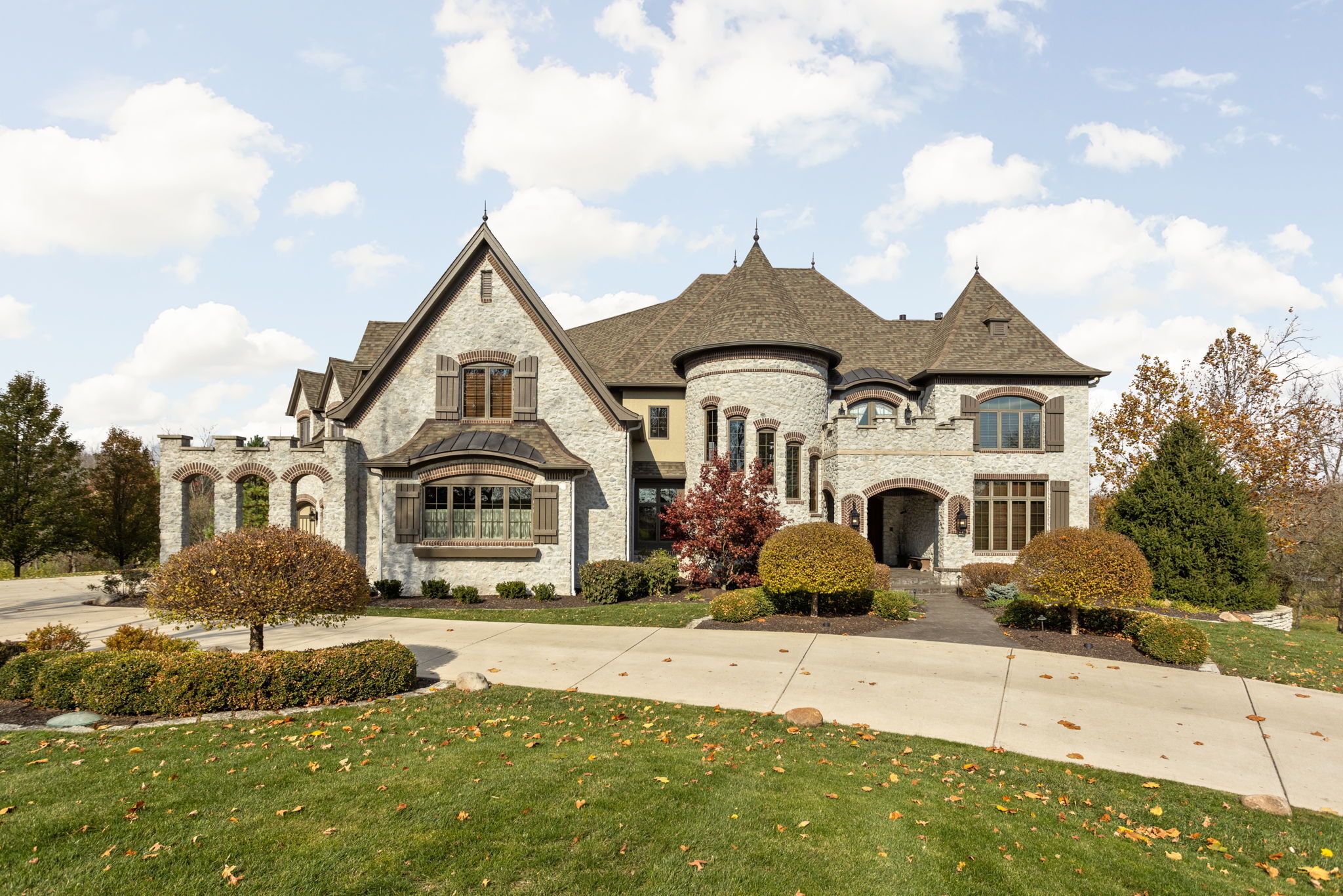 8250 E 300 S Zionsville IN 46077