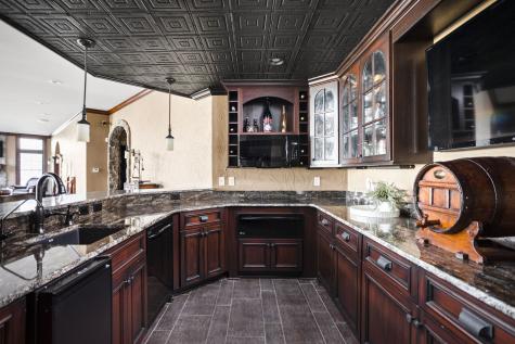 8250 E 300 S Zionsville IN 46077