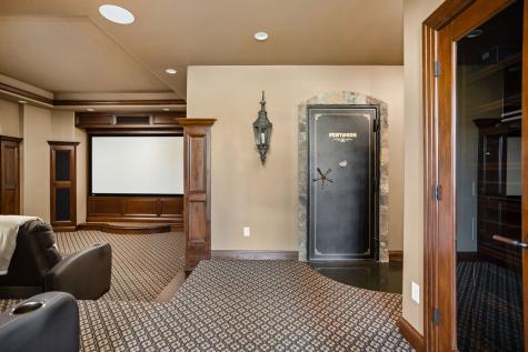 8250 E 300 S Zionsville IN 46077