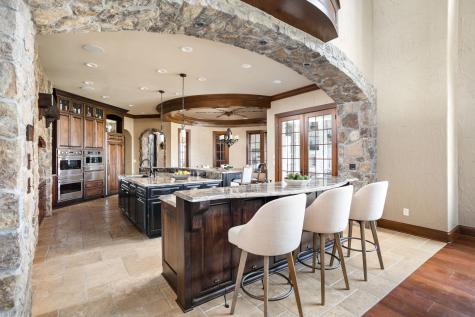 8250 E 300 S Zionsville IN 46077