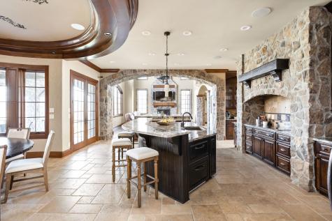 8250 E 300 S Zionsville IN 46077