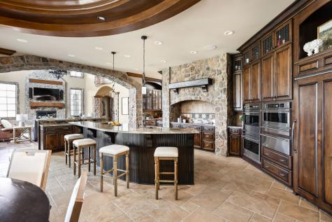 8250 E 300 S Zionsville IN 46077