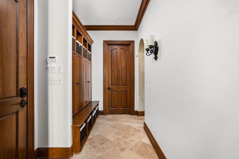 8250 E 300 S Zionsville IN 46077