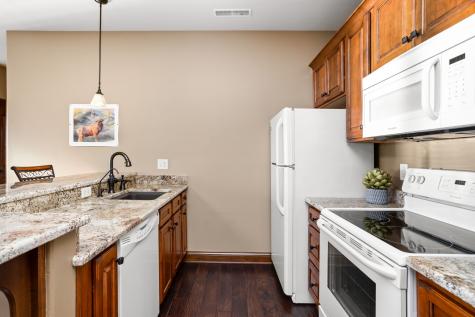 8250 E 300 S Zionsville IN 46077