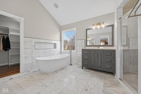 8646 Sturgeon Bay Lane Indianapolis IN 46236