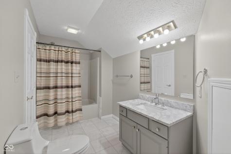8646 Sturgeon Bay Lane Indianapolis IN 46236