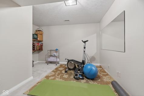 8646 Sturgeon Bay Lane Indianapolis IN 46236